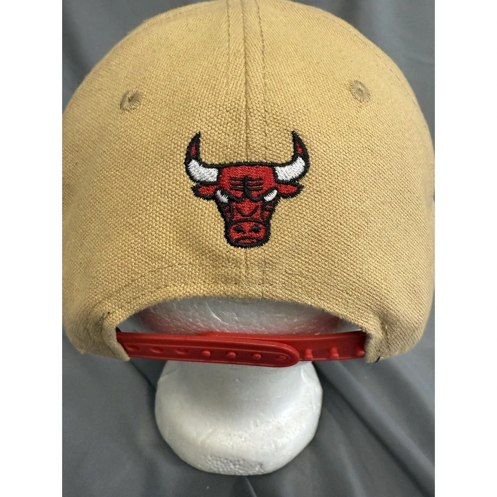 Chicago Bulls Hat Cap Snap Back OSFM Tan‎ Black NBA Basketball Ultra Game Mens